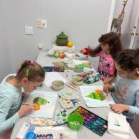 What Age Should Kids Start Art Classes? A Guide for North Vancouver Parents