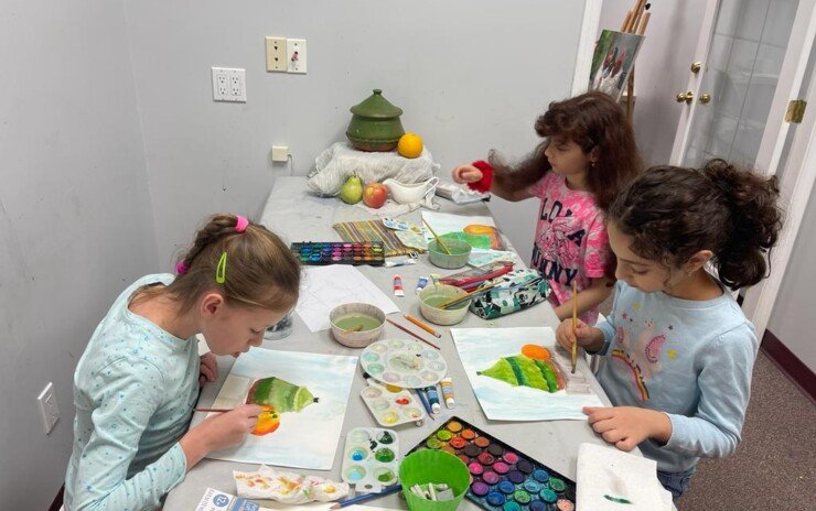 What Age Should Kids Start Art Classes? A Guide for North Vancouver Parents