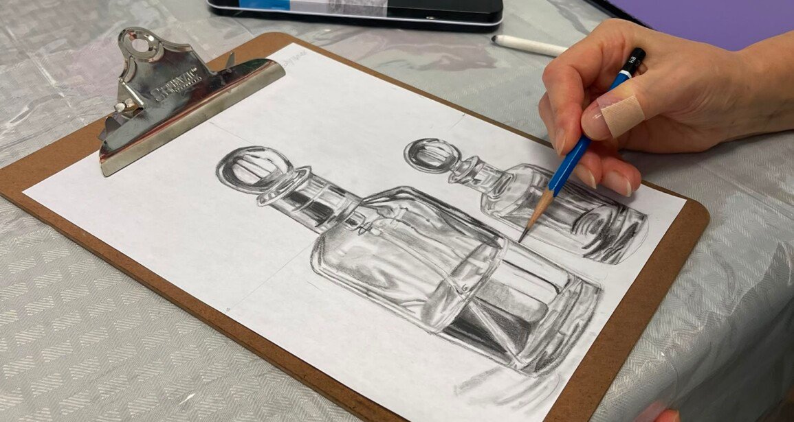 Drawing vs Painting Classes: Which One Is Right for Your Child?