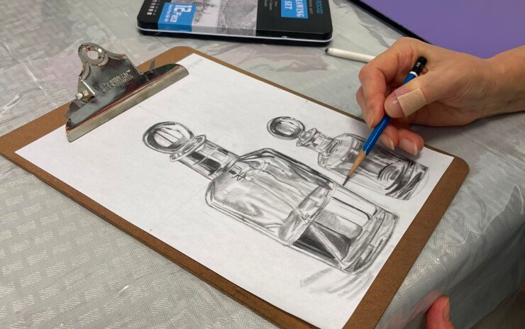 Drawing vs Painting Classes: Which One Is Right for Your Child?